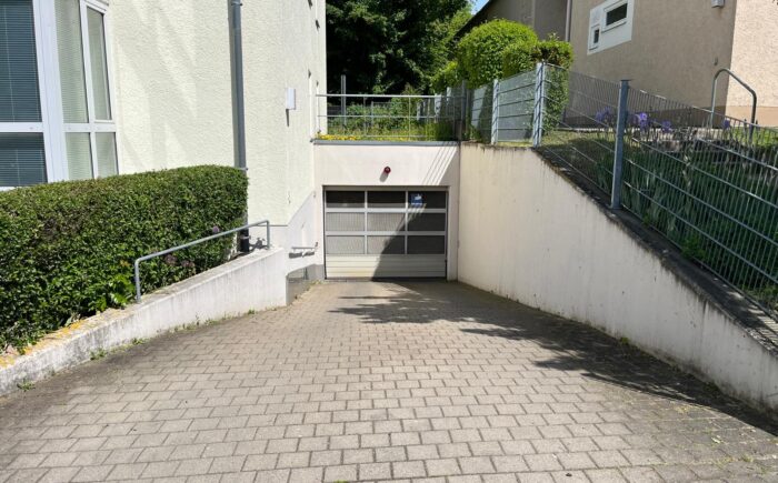 Zufahrt TG