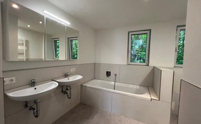 Badezimmer Bereich WB und Wanne