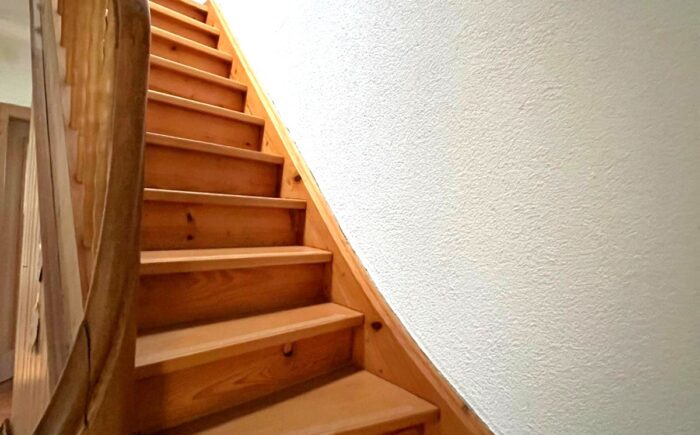 Treppe zum DG