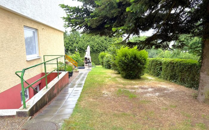 Kellerabgang/Garten