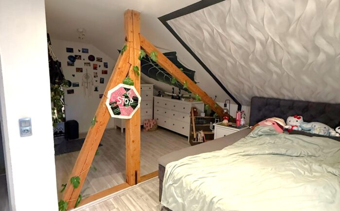 Schlafzimmer DG